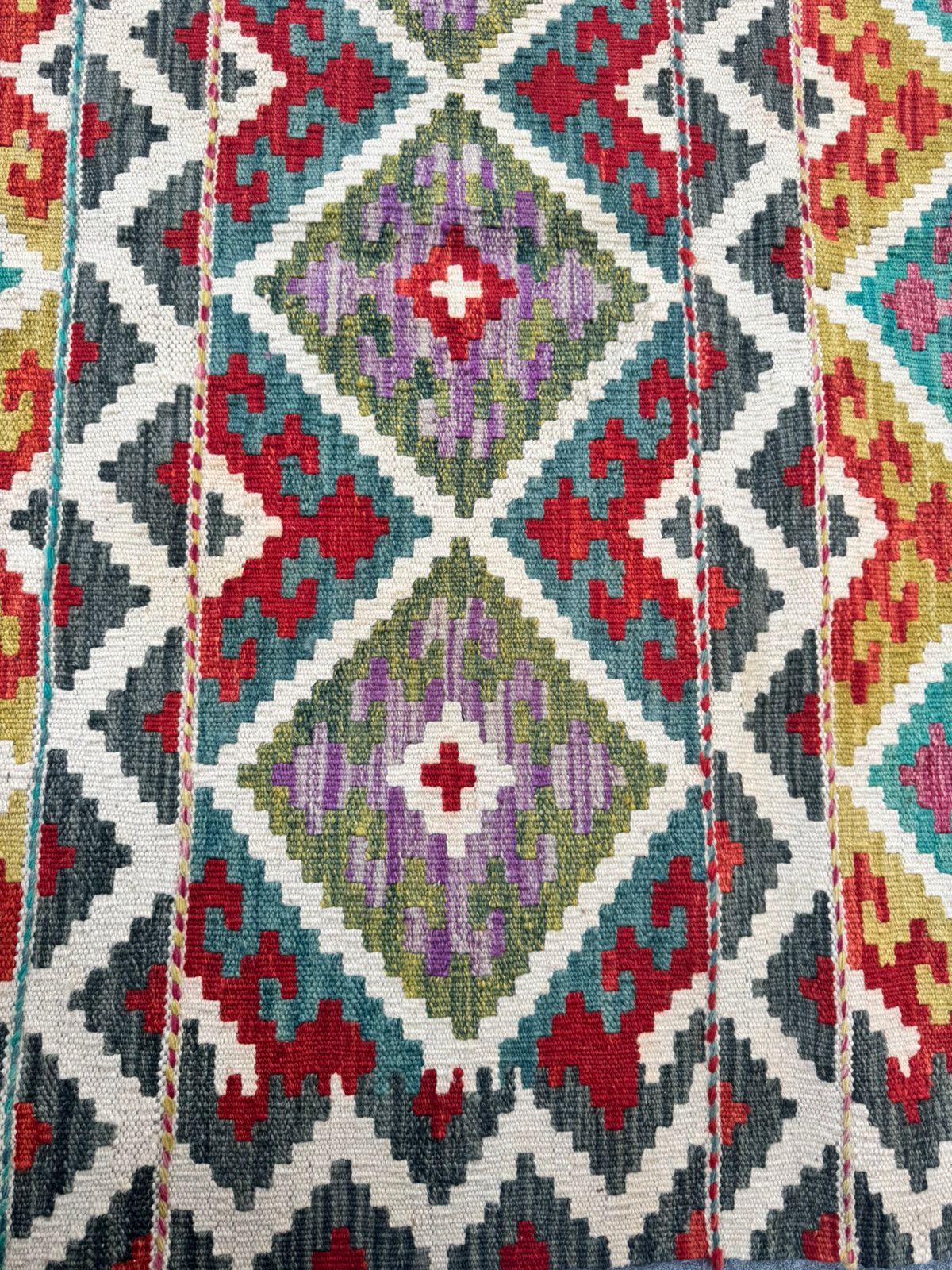 Handmade Kilim carpet 256 x 175 cm