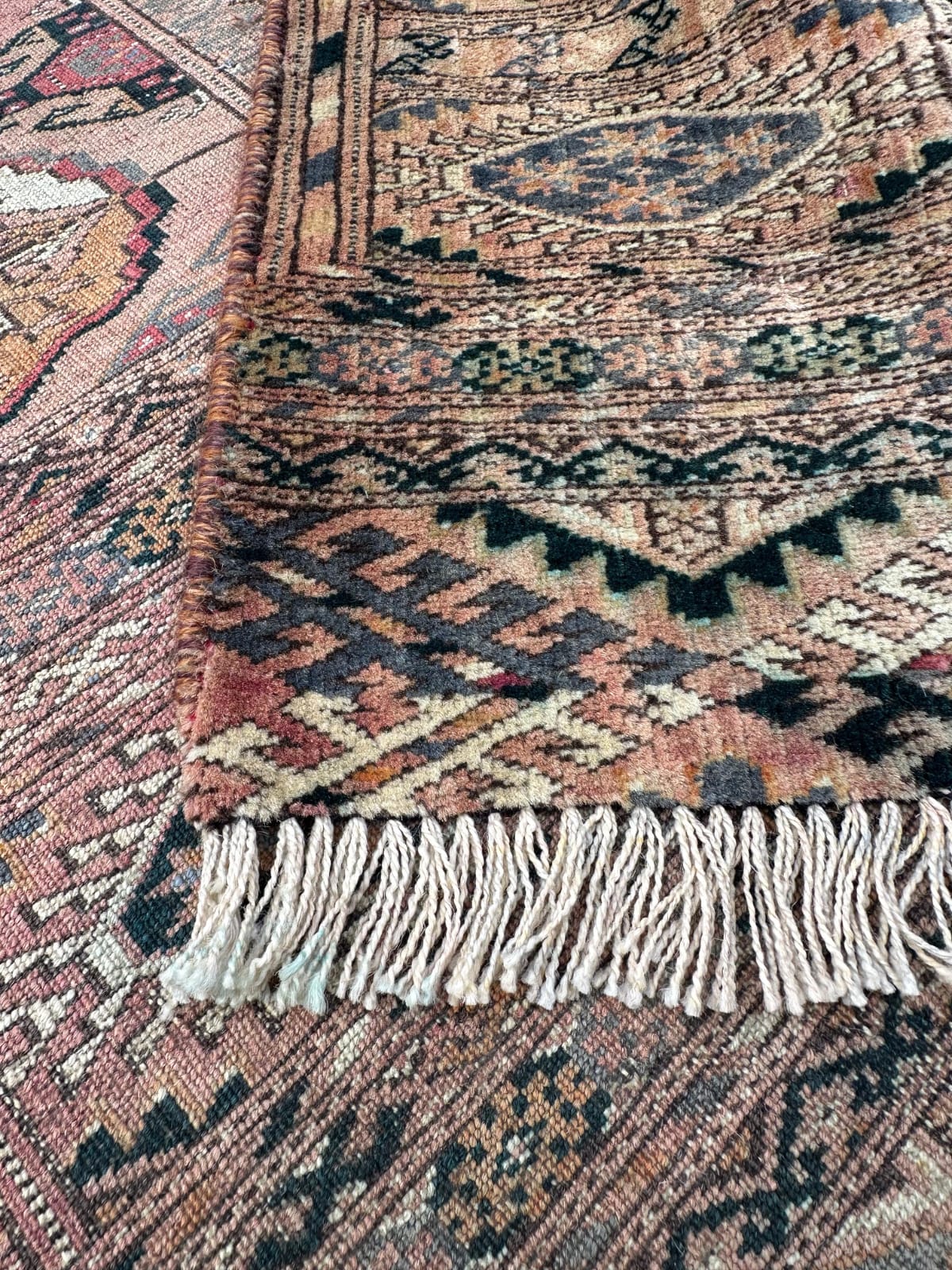 Handmade Bokhara Style Rug 187 x 276