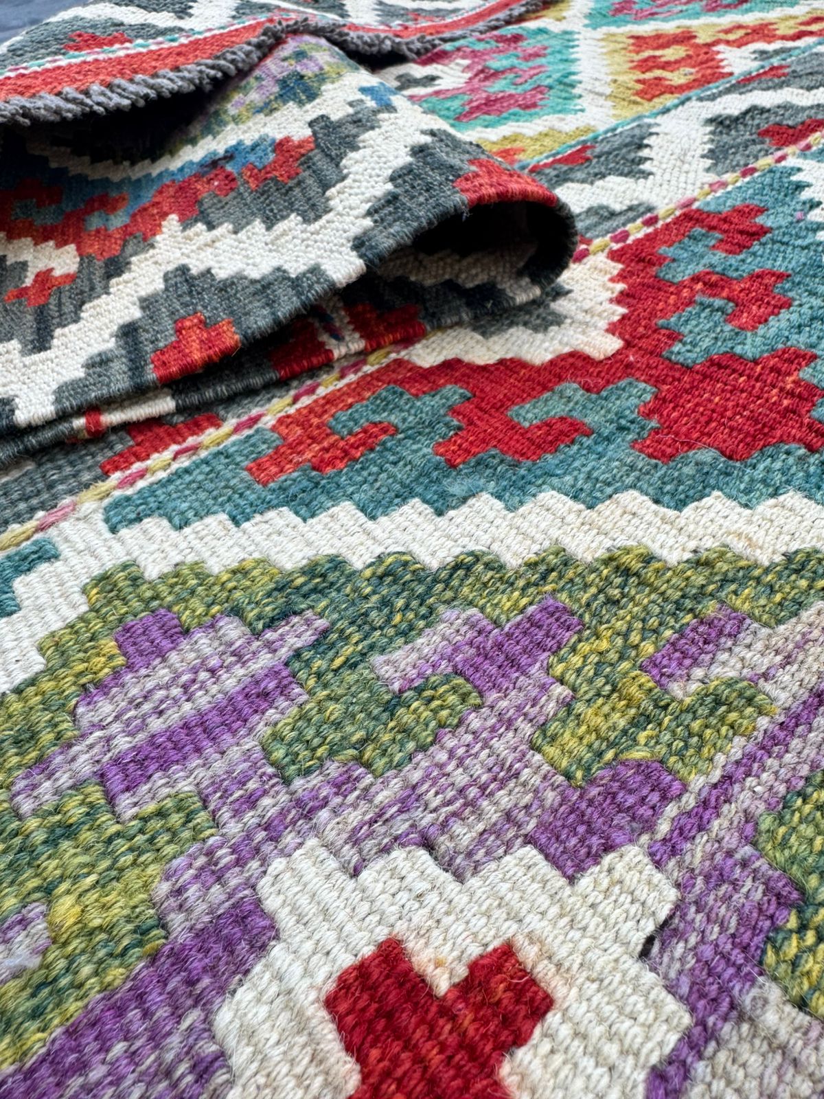 Handmade Kilim carpet 256 x 175 cm