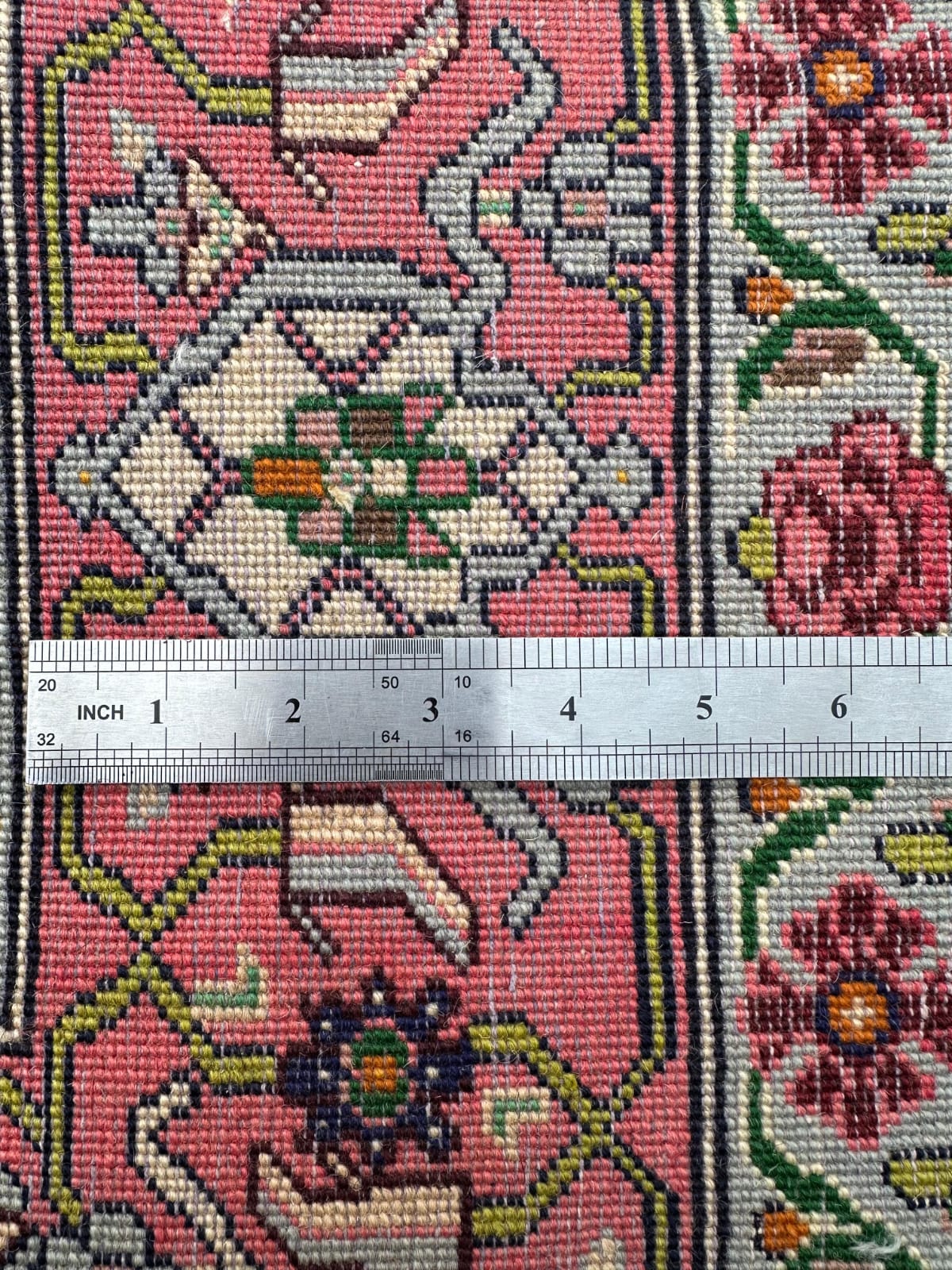 Handmade Persian Style Carpet 200 x 290 cm